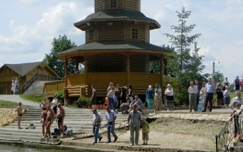 На источнике батюшки Серафима в Цыгановке. Дивеево