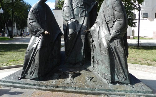 Перед Успенским собором