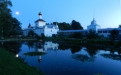 Вечер в монастыре