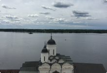 Вид на монастырь с колокольни